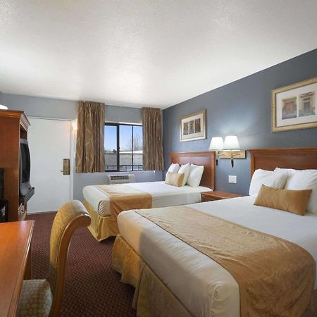 Travelodge By Wyndham Flagstaff Near I-40 Exteriör bild